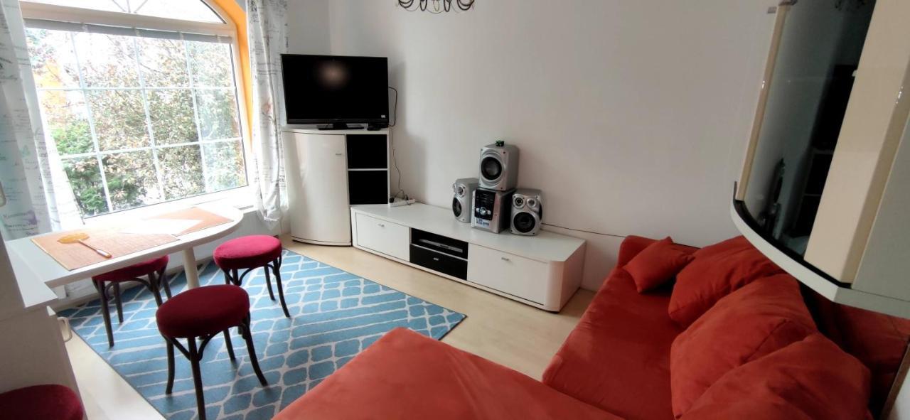 Homestay Kuchařovice Exteriér fotografie