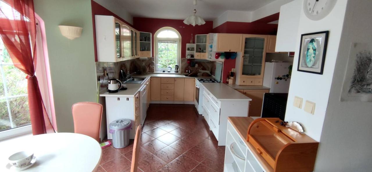 Homestay Kuchařovice Exteriér fotografie