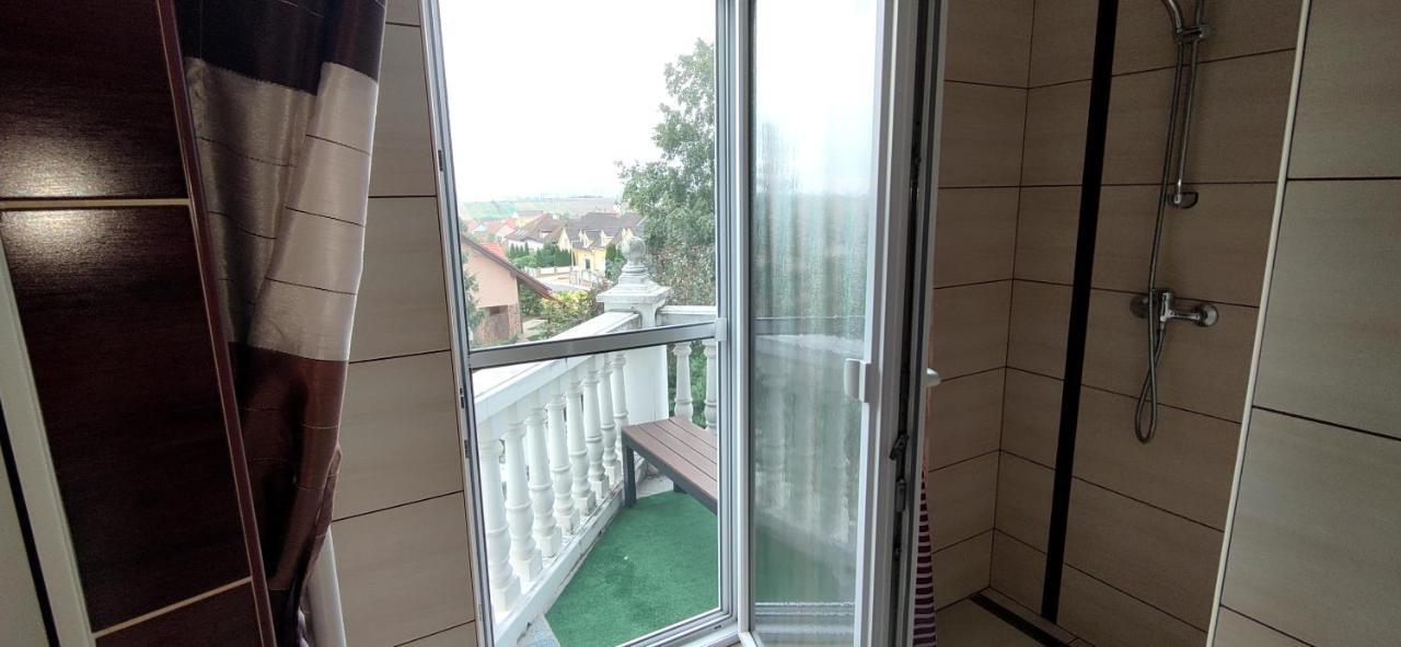 Homestay Kuchařovice Exteriér fotografie