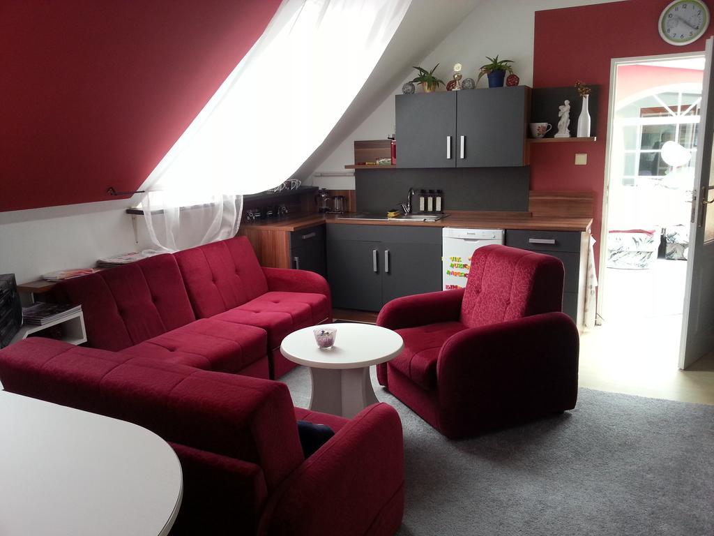 Homestay Kuchařovice Exteriér fotografie