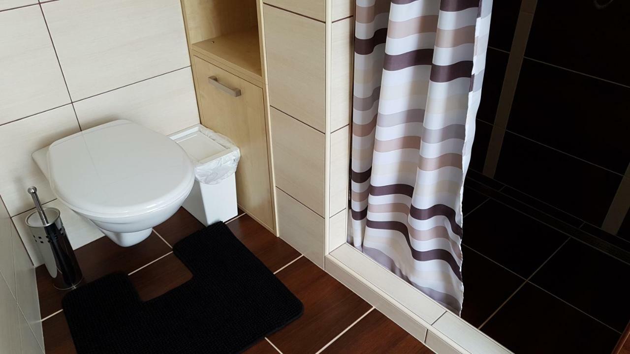 Homestay Kuchařovice Exteriér fotografie